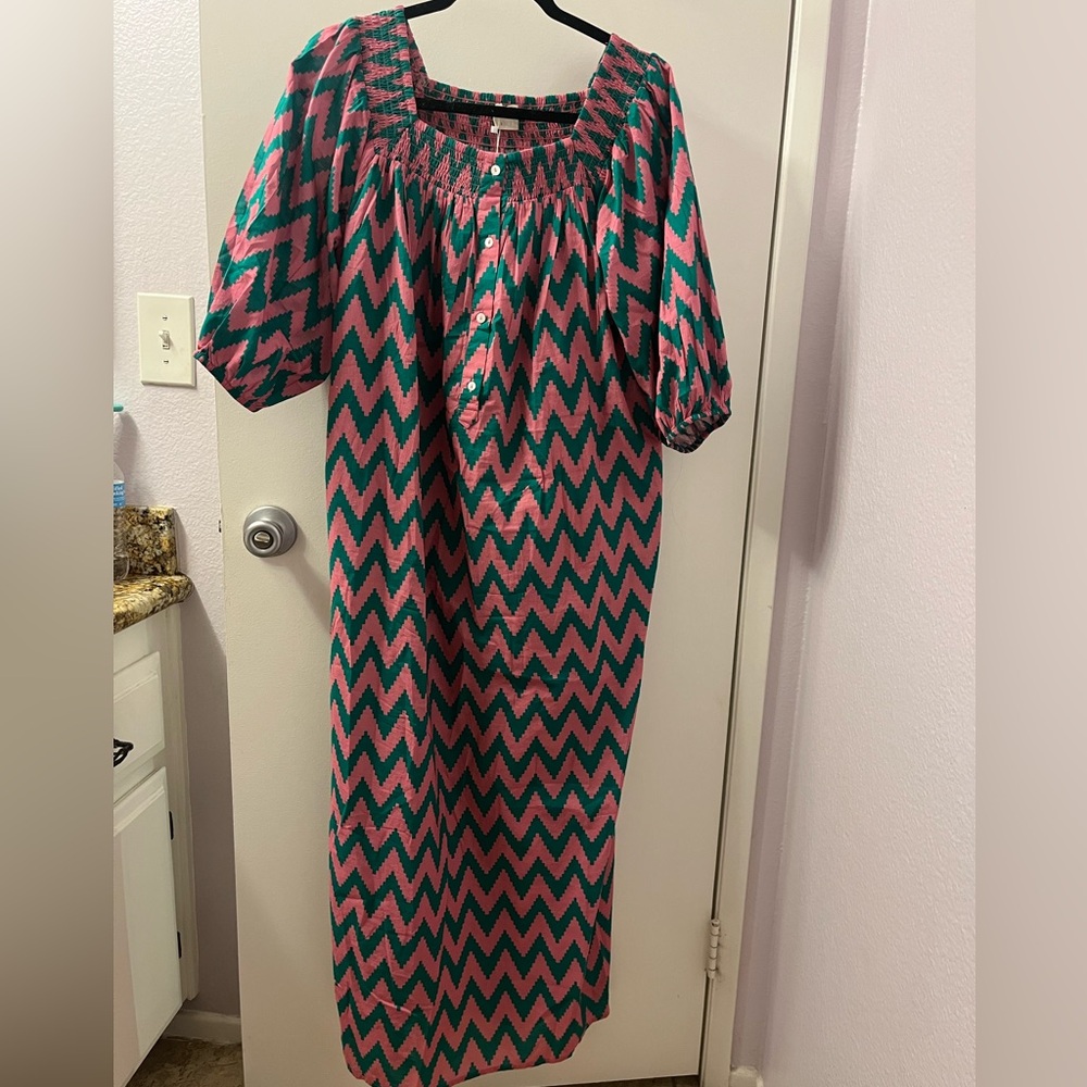 Sonmer Pink and Green Patterned Dress Size Small NWT